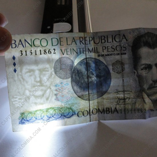 Cajones Monederos para punto de venta - POS, Probadores de Billetes, Contadoras de Dinero..., Marca: Accubanker - Detector de Billetes Falsos Port&aacute;til Accubanker D22