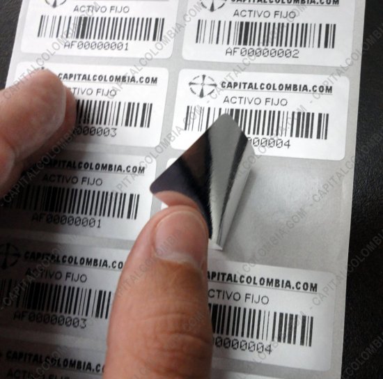 Impresi&oacute;n de etiquetas activos fijos y productos (metalizadas y en papel), Marca: CapitalColombia - Venta de 500 etiquetas impresas metalizadas para activos fijos con pegante de seguridad (Incluye etiquetas e impresi&oacute;n)