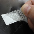 Ampliar foto de Rollos de 5.000 etiquetas en polipropileno color blanco de seguridad (void) de 5cms x 2cms a dos columnas (50x20mm)