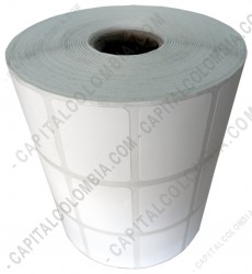 Ampliar foto de Rollo de etiquetas en papel térmico de 5.000 rótulos a tres columnas (3.2cms x 2.5cms)