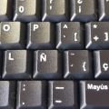 Teclado marca Logitech referencia K120 en Español con conexión USB
